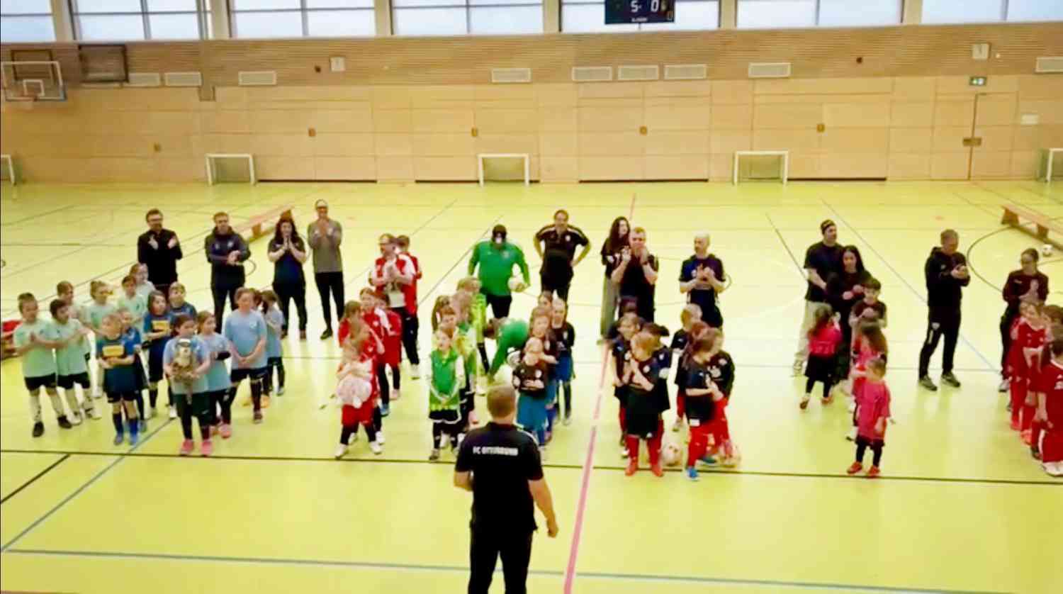 Mannschaften beim F-Löwinnen-Cup